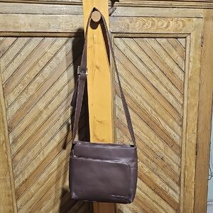 Ston Mountian Brown Leather Shoulder Bag/Purse 4 Compartments Med Size